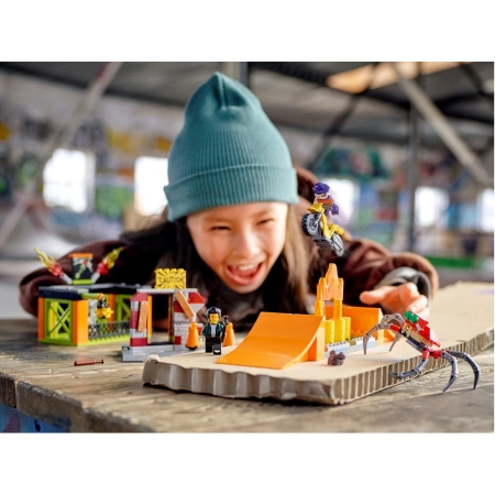 Lego City 60293 Park kaskaderski Klocki z napędem
